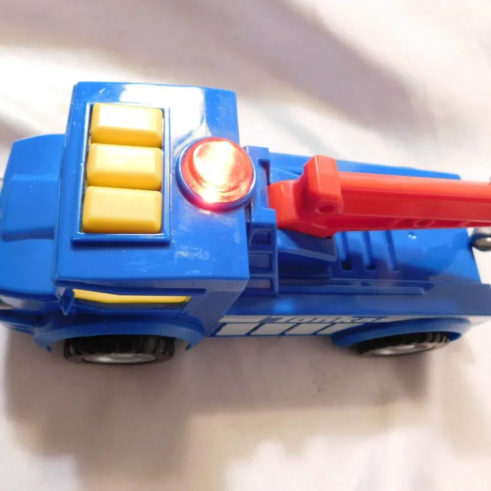 Tonka Mighty Force Blue Tow Truck